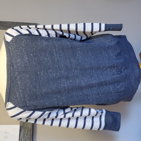 Nike Women's M Detroit Tigers Baseball 3/4 Sleeve top - Picture 2 of 6